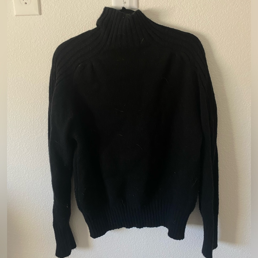 Turtle neck sweater